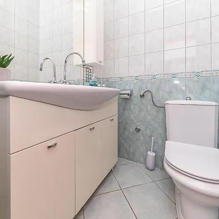 Holiday home 4 Bedroom Cozy In