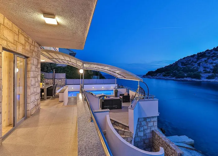 Casa vacanze 4 Bedroom Cozy In *