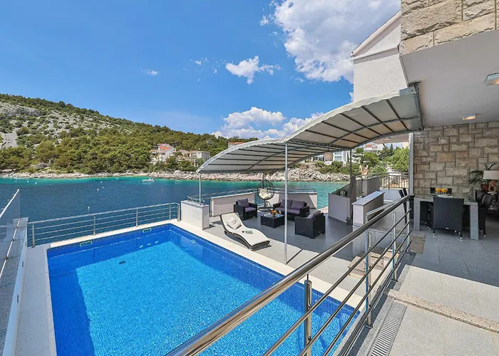 4 Bedroom Cozy In * Ražanj